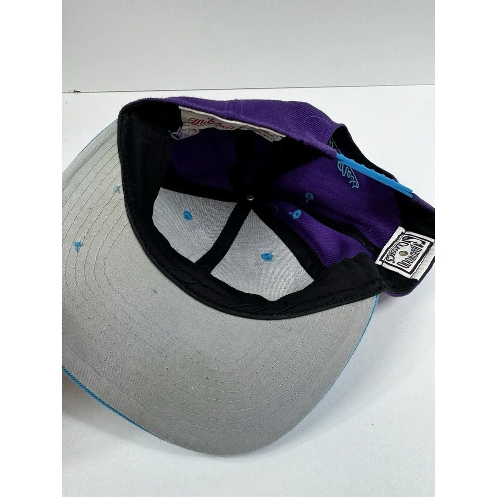 Mitchell & Ness Charlotte Hornets Snapback Hat Purple/Teal Cap Hardwood Classics